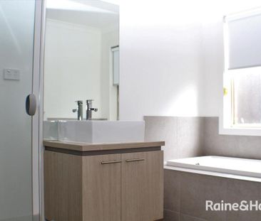 3 Bedroom Family Home - Photo 6