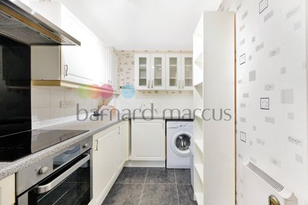 Limpsfield Road, SOUTH CROYDON - Photo 2