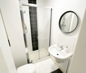 1 Bedroom Property in Morris Street - Photo 6