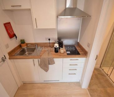 Studio to rent - Photo 3