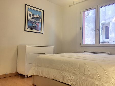 Location Appartement 2 pièces 39m² - Photo 3