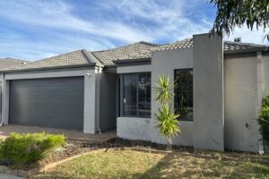 Spacious Family Living in a Prime Butler Location! - Photo 3