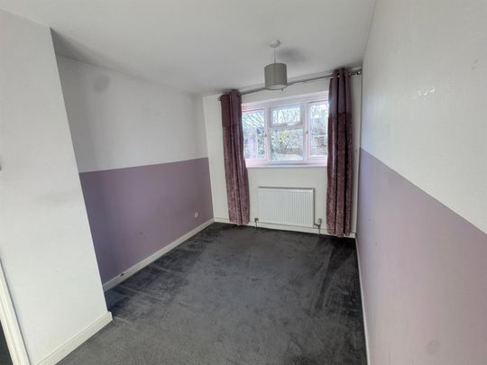 Rushdean Road, Rochester - Photo 1