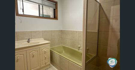 Stylish, Spacious & So Convenient – 481 Whites Rd, Parafield Gardens! 🌿 - Photo 4