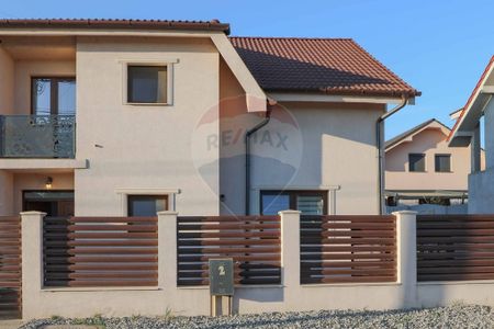 Casă cu 4 camere, de închiriat în cartierul Tineretului - Fotografie 4