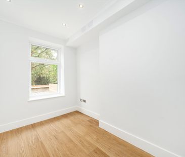 Chatsworth Road, North West London, NW2, London - Photo 3