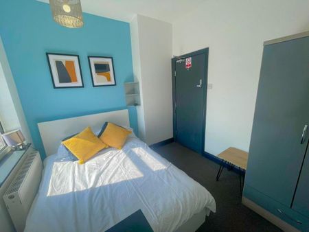 1 bedroom in a house share to rent - Photo 4