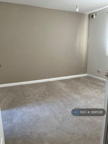 2 bedroom maisonette to rent - Photo 4