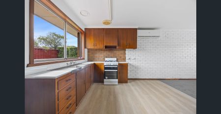 Neat As A Pin One Bedroom Home - Photo 3