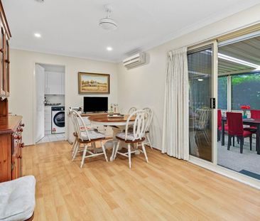 PRIVATE, PEACEFUL & PERFECTLY PRESENTED! - Photo 3