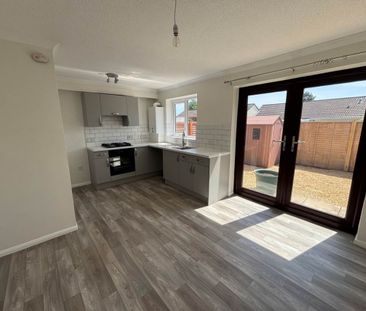 North Worle, Weston-super-Mare, North Somerset - Photo 3