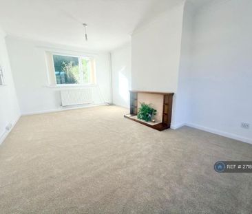 3 bedroom semi-detached house to rent - Photo 1