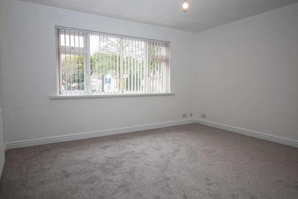 Thornhill Court, Heol Llanishen Fach, CF14 - Photo 1