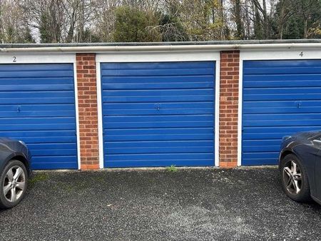 Haden Hill Road, Halesowen, West Midlands, B63 - Photo 4