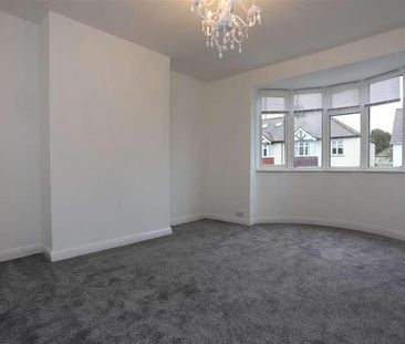 Lullington Avenue, Hove, BN3 - Photo 2