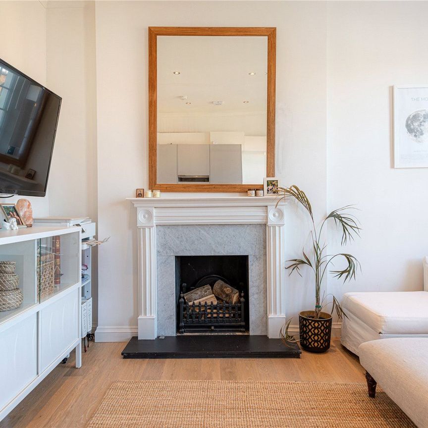 Chepstow Crescent, W11 - Photo 1