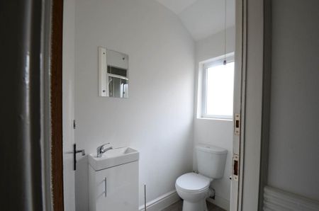 6 bedroom house of multiple occupation to rent - Photo 5