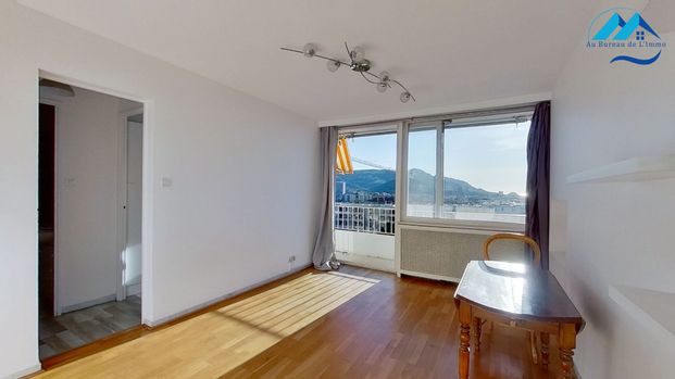 Location Appartement 2 pièces 40m² MARSEILLE 9ème - Photo 1