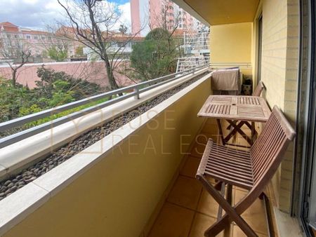 2 bedroom luxury Flat for rent in São Domingos de Benfica, Lisbon - Photo 4