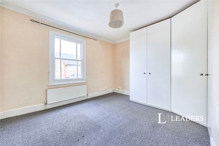 3 bedroom house to rent Southmill Road, Bishop's Stortford, Hertfordshire, CM23 - Photo 5