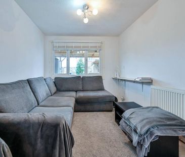 3 bedroom flat to rent - Photo 1