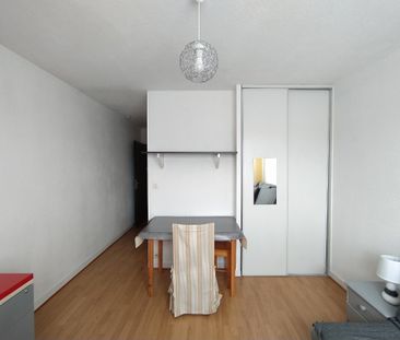 Location Appartement 1 pièce 21m² - Photo 2