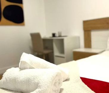 Avenida de Fuenlabrada, Leganés, Community of Madrid 28912 - Photo 4