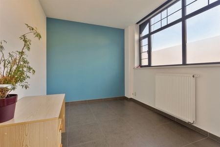 Appartement met een ruime multifunctionele ruimte - Photo 2