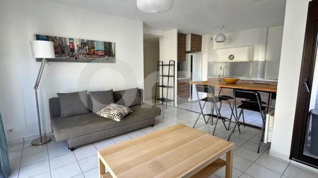 Location Appartement 1 pièce Meublé 41m² MONTPELLIER 34000 - Photo 2