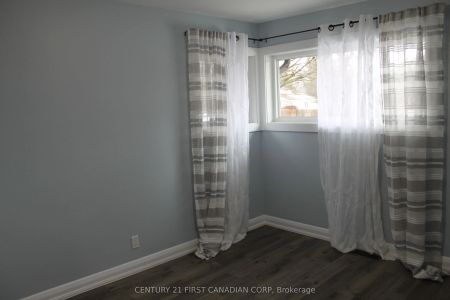 745 LEROY Avenue #Upper - Photo 3