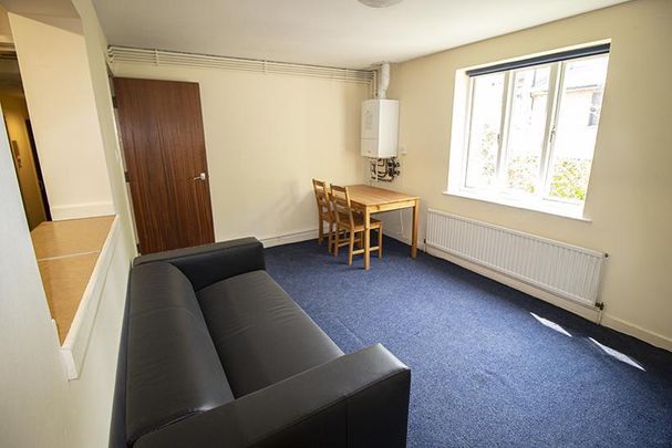 1 bedroom flat to rent - Photo 1