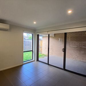 31, Trevor Housley Avenue, Bungarribee - Photo 2