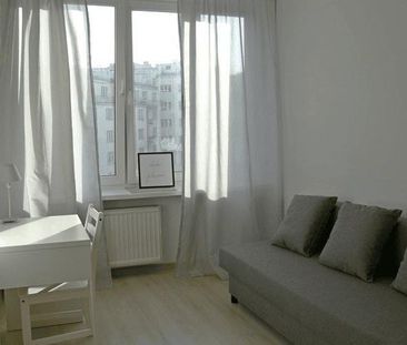 Warszawa, Śródmieście, Aleja Armii Ludowej - Photo 1