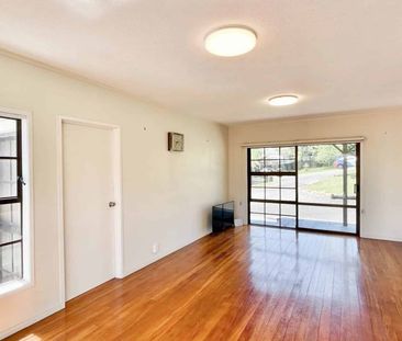 3 Bedroom in Westlake Zone - Photo 2