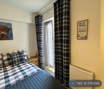 1 bedroom in a house share to rent - Photo 4