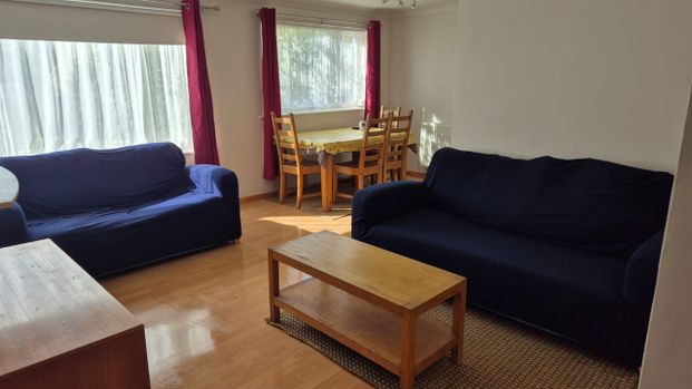 3 bed semi-detached house to rent in Leng Crescent, Norwich, NR4 - Photo 1