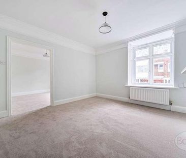 High Street, Petersfield, Hampshire, GU32 - Photo 2