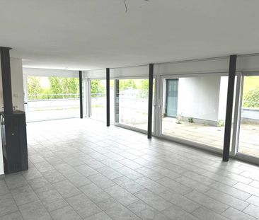Grosszügige 6-Zimmer-Attikawohnung mit Cheminée und grosser Terrasse - Photo 3