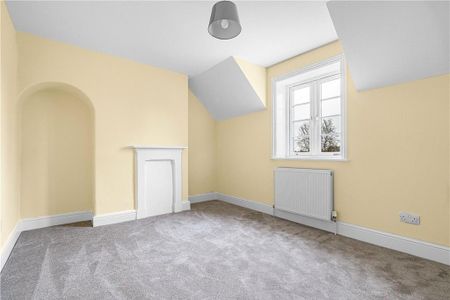 2 bedroom semi-detached house to rent - Photo 4