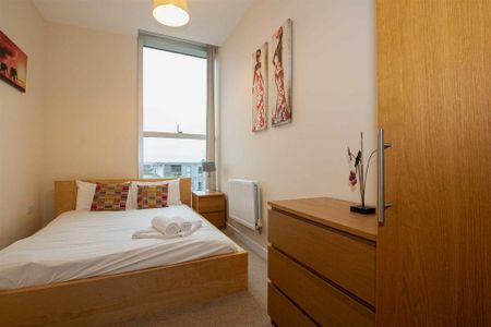 2 bedroom apartment to rent - Photo 5