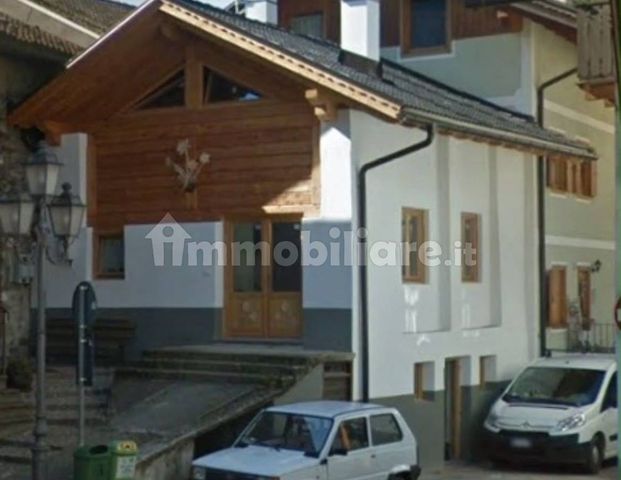 Villa plurifamiliare via Laghetto 17, San Martino Di Castrozza, Primiero San Martino di Castrozza - Foto 1