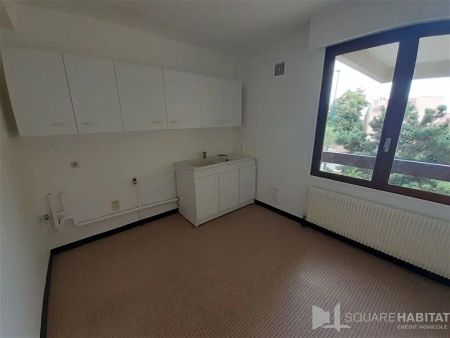 Location appartement 3 pièces - 64m² à Chamalieres (63400) - Photo 3