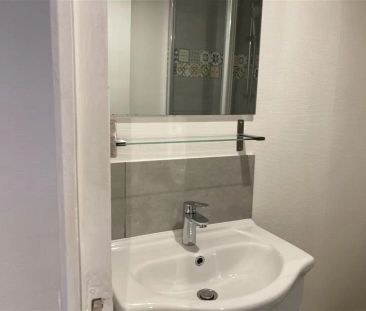 Location appartement 1 pièce - 20m² à Lisieux (14100) - Photo 4