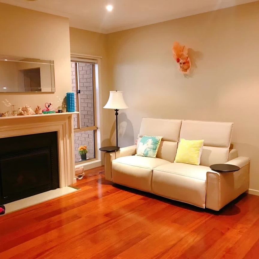 Point Cook - Photo 1