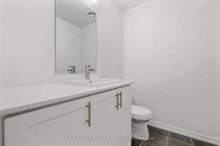 For Lease - 22 Lytham Green Circle Unit# 18, Newmarket, Ontario - Photo 5