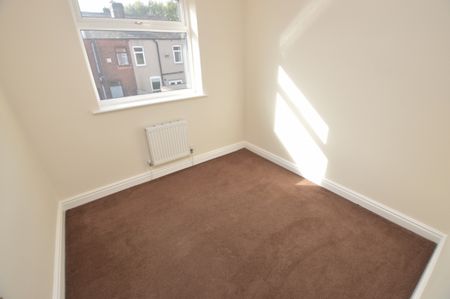 2 Bedroom Terraced House - Photo 4