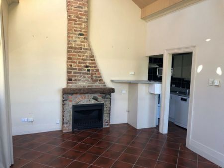 Cute and comfortable in Maori Hill - Available 13/10/2025 - Photo 3