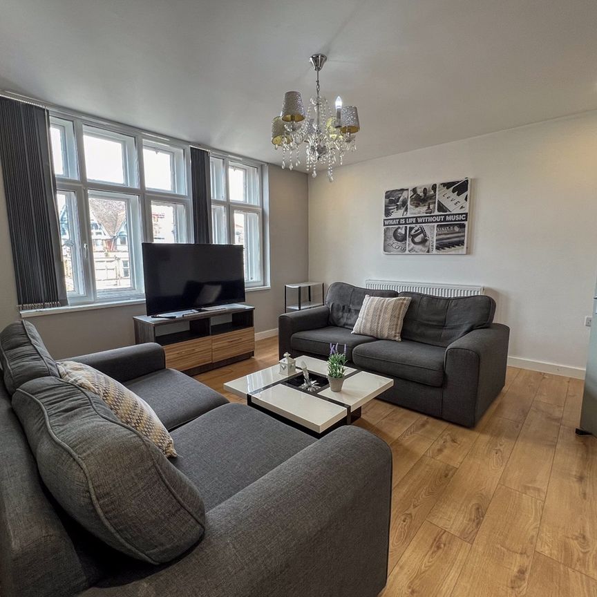 Room in a Shared Flat, The Hamptons, LE1 - Photo 1