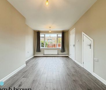 Mandy Close - Photo 2