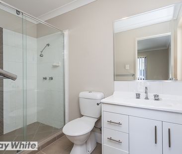 90 Daintree CCT, North Lakes QLD 4509 - House For Rent | Domain - Photo 6